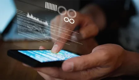 هر آنچه باید درباره تشخیص شنود گوشی و علائم آن بدانید